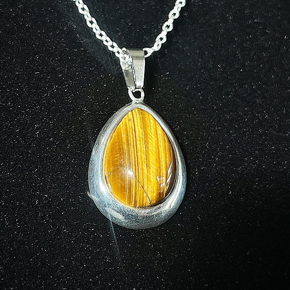☃️ Tiger’s Eye & Silver Necklace
